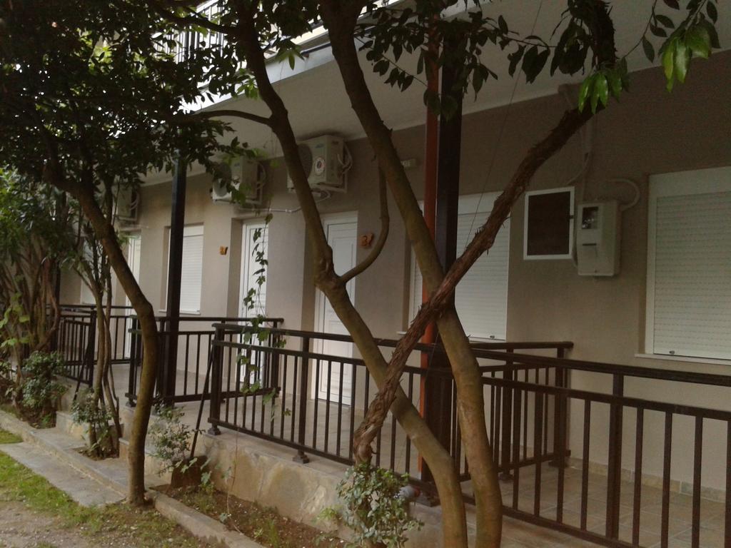 Helena Apartments Paralia Panteleimonos Dış mekan fotoğraf