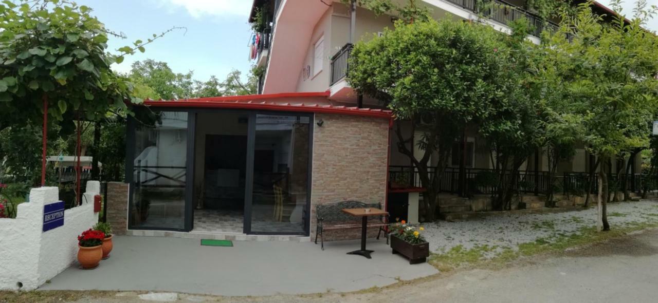 Helena Apartments Paralia Panteleimonos Dış mekan fotoğraf